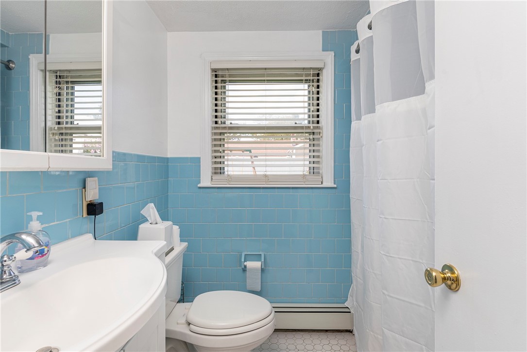 55 Whippoorwill Road Warwick, RI 02888 - Photo 23 of 33