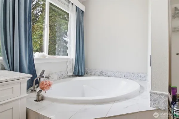 $649,950 | 3116 289th Street South, Roy, WA 98580