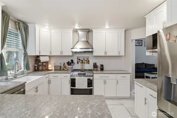 $649,950 | 3116 289th Street South, Roy, WA 98580