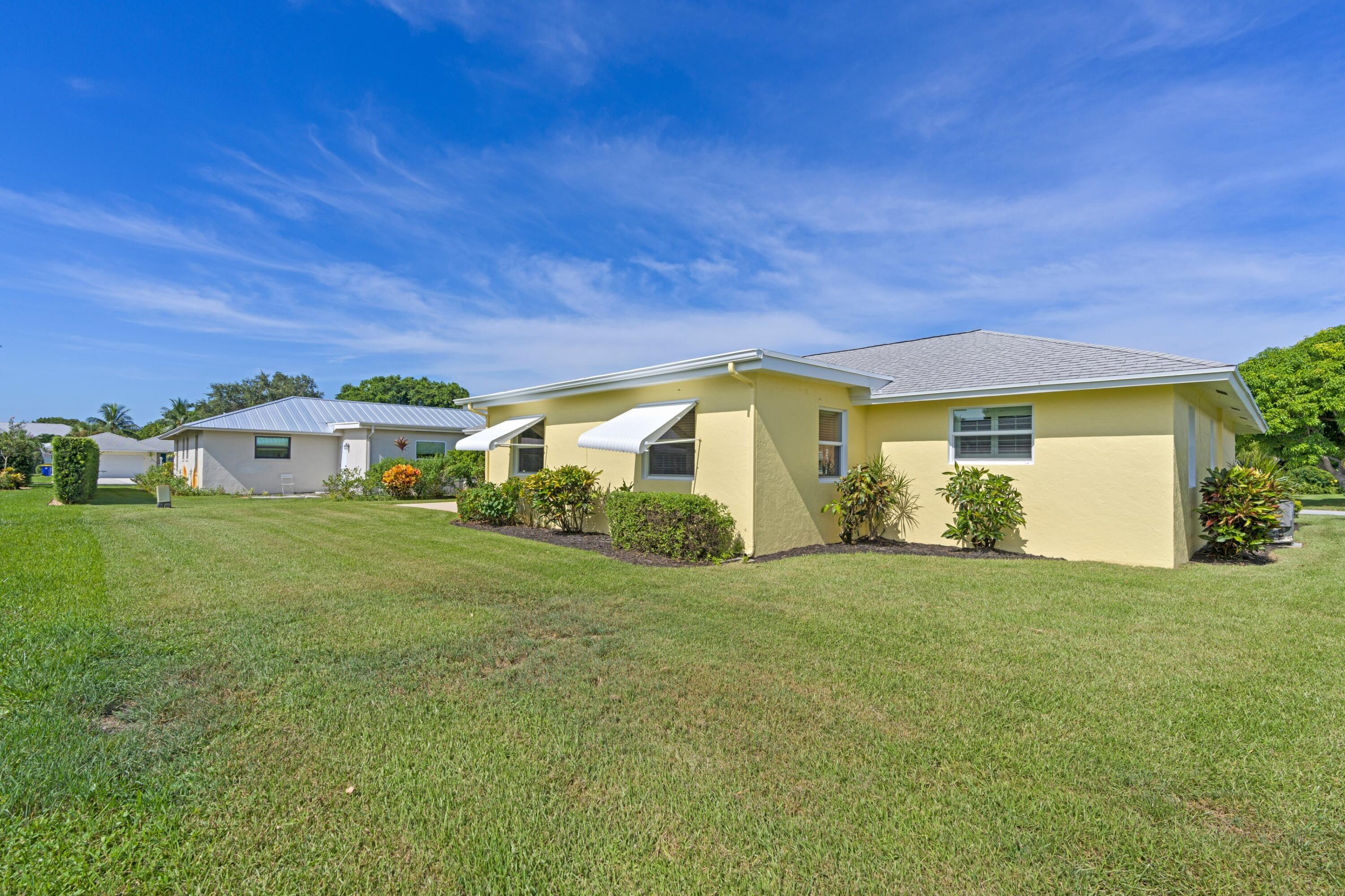 18312 Southeast Eagle Lane Jupiter, FL 33469 - Photo 17 of 17 DSC04872.jpg-SMALL