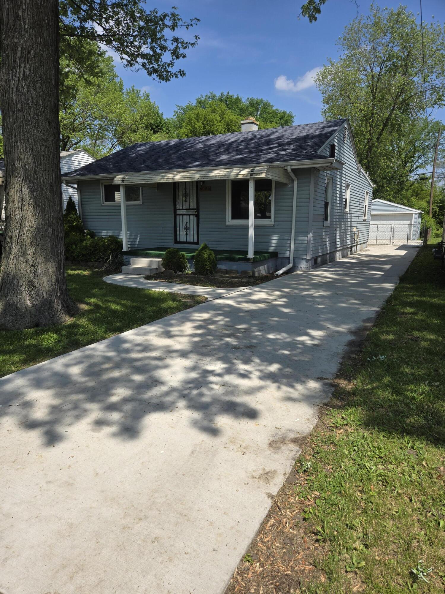 6085 Roosevelt Street Taylor, MI 48180 - Photo 1 of 34 20240516_145643
