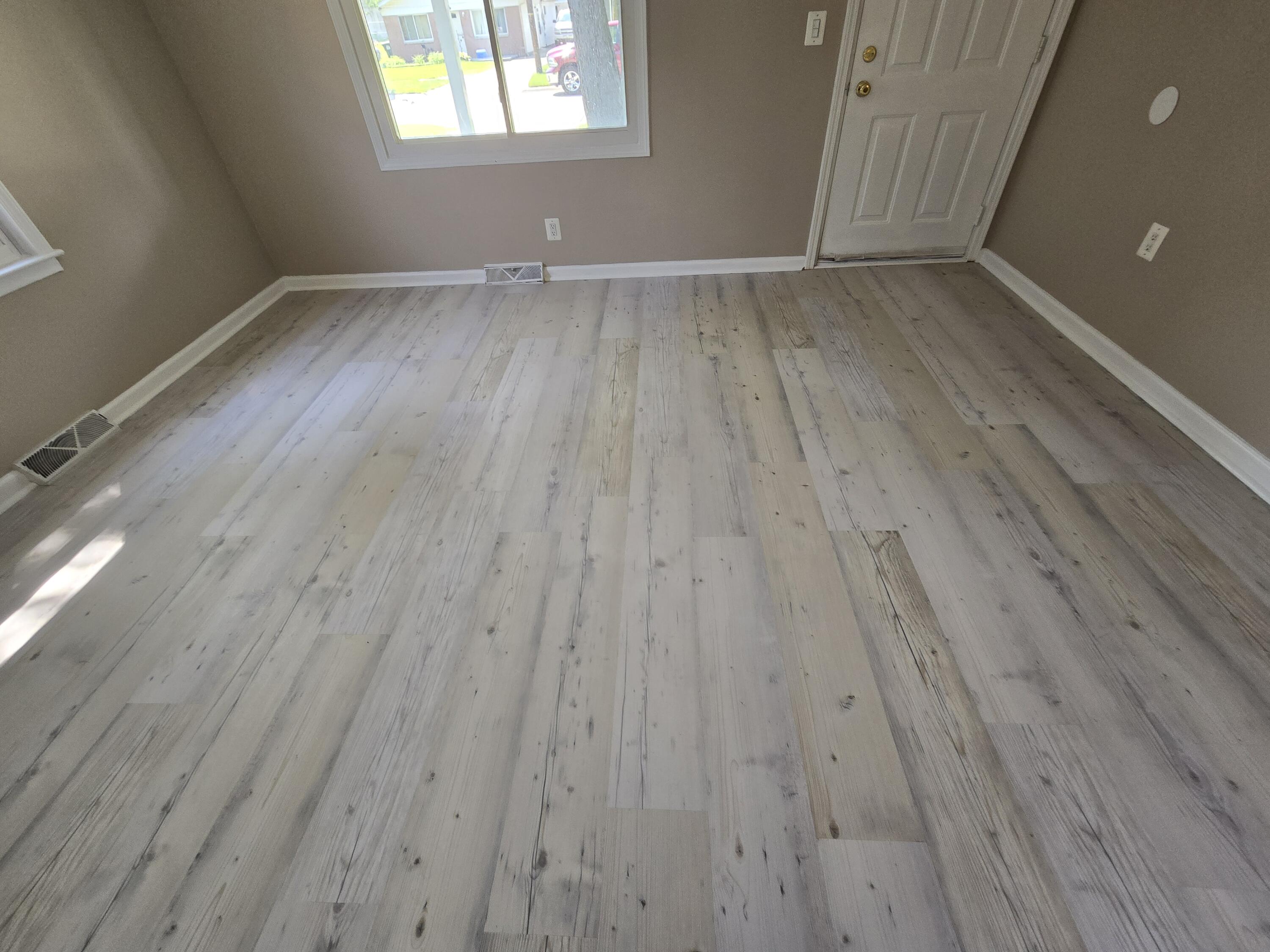 6085 Roosevelt Street Taylor, MI 48180 - Photo 13 of 34 20240516_150527