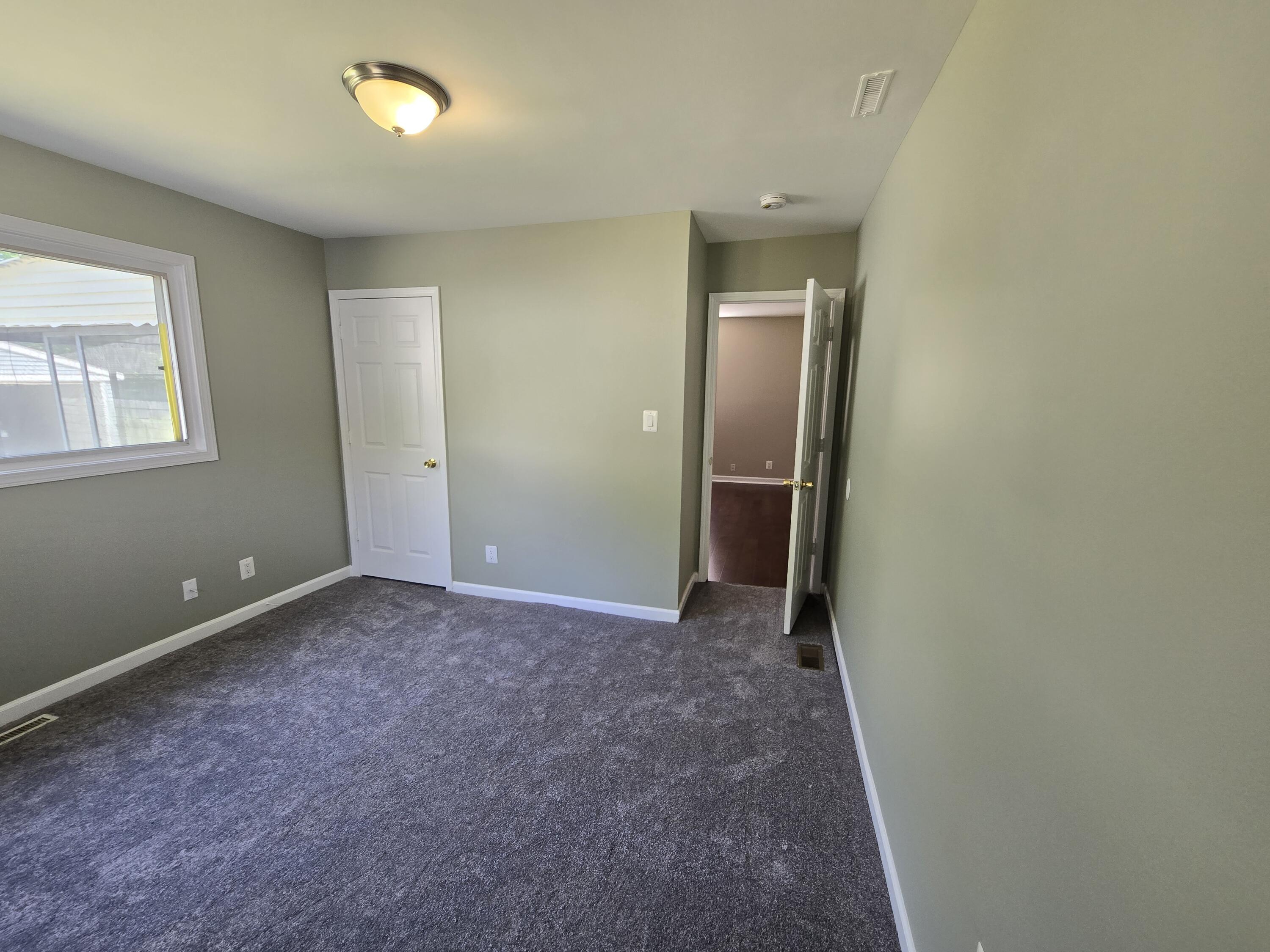 6085 Roosevelt Street Taylor, MI 48180 - Photo 19 of 34 20240516_150635
