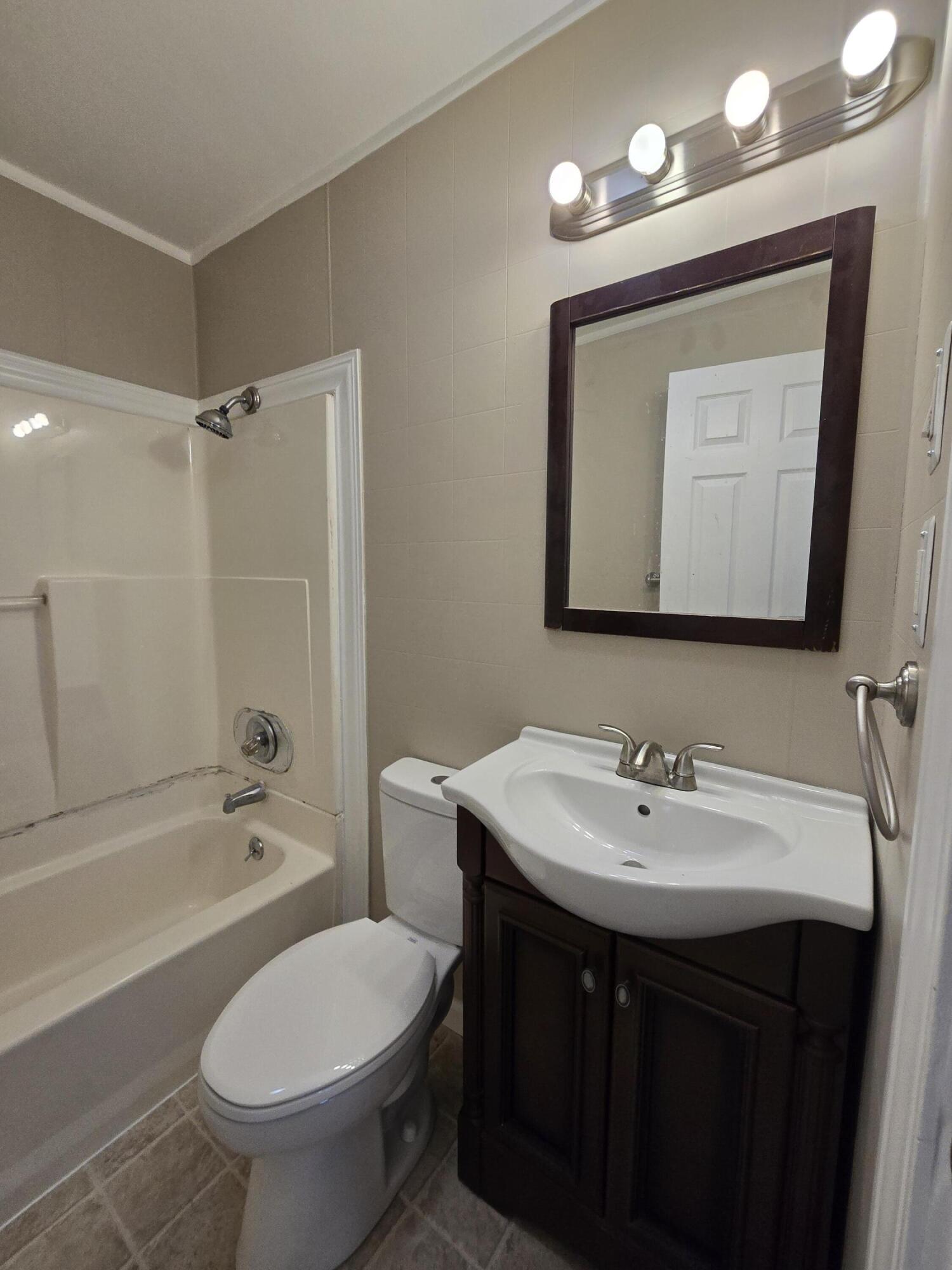 6085 Roosevelt Street Taylor, MI 48180 - Photo 27 of 34 20240516_150751