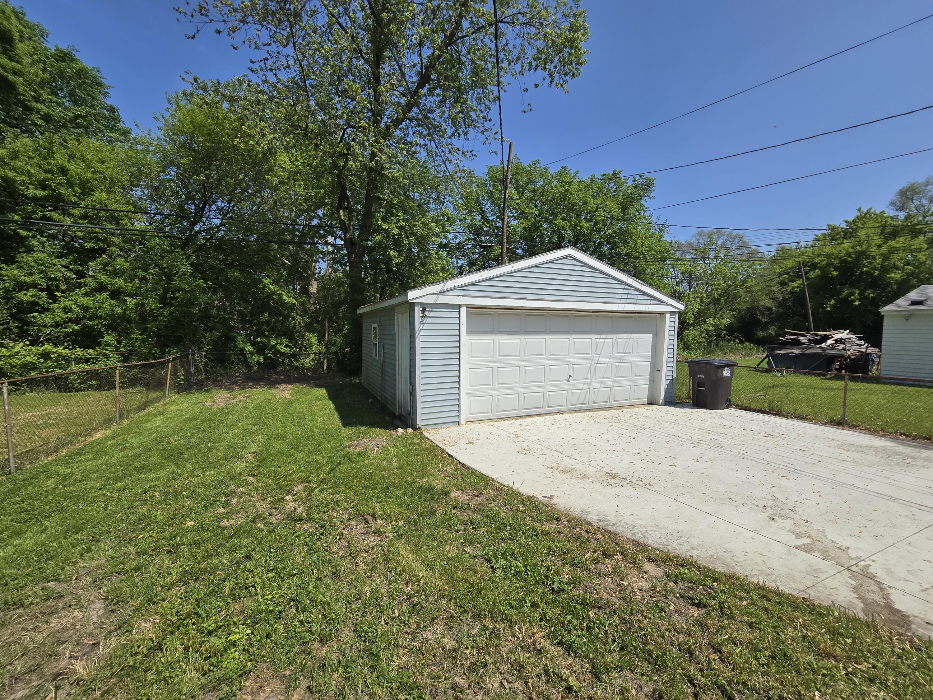 6085 Roosevelt Street Taylor, MI 48180 - Photo 34 of 34 20240516_151125