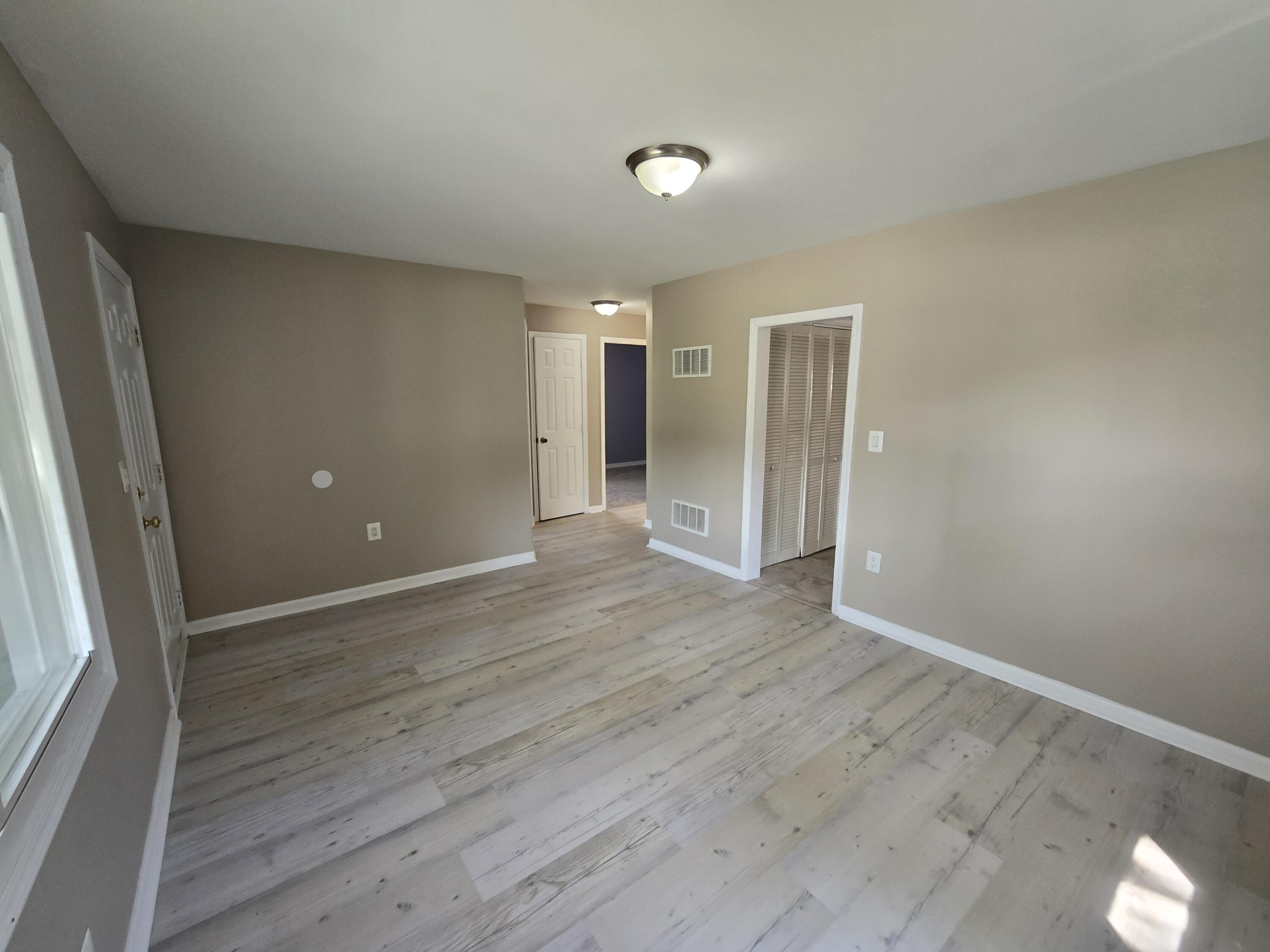 6085 Roosevelt Street Taylor, MI 48180 - Photo 5 of 34 20240516_150410