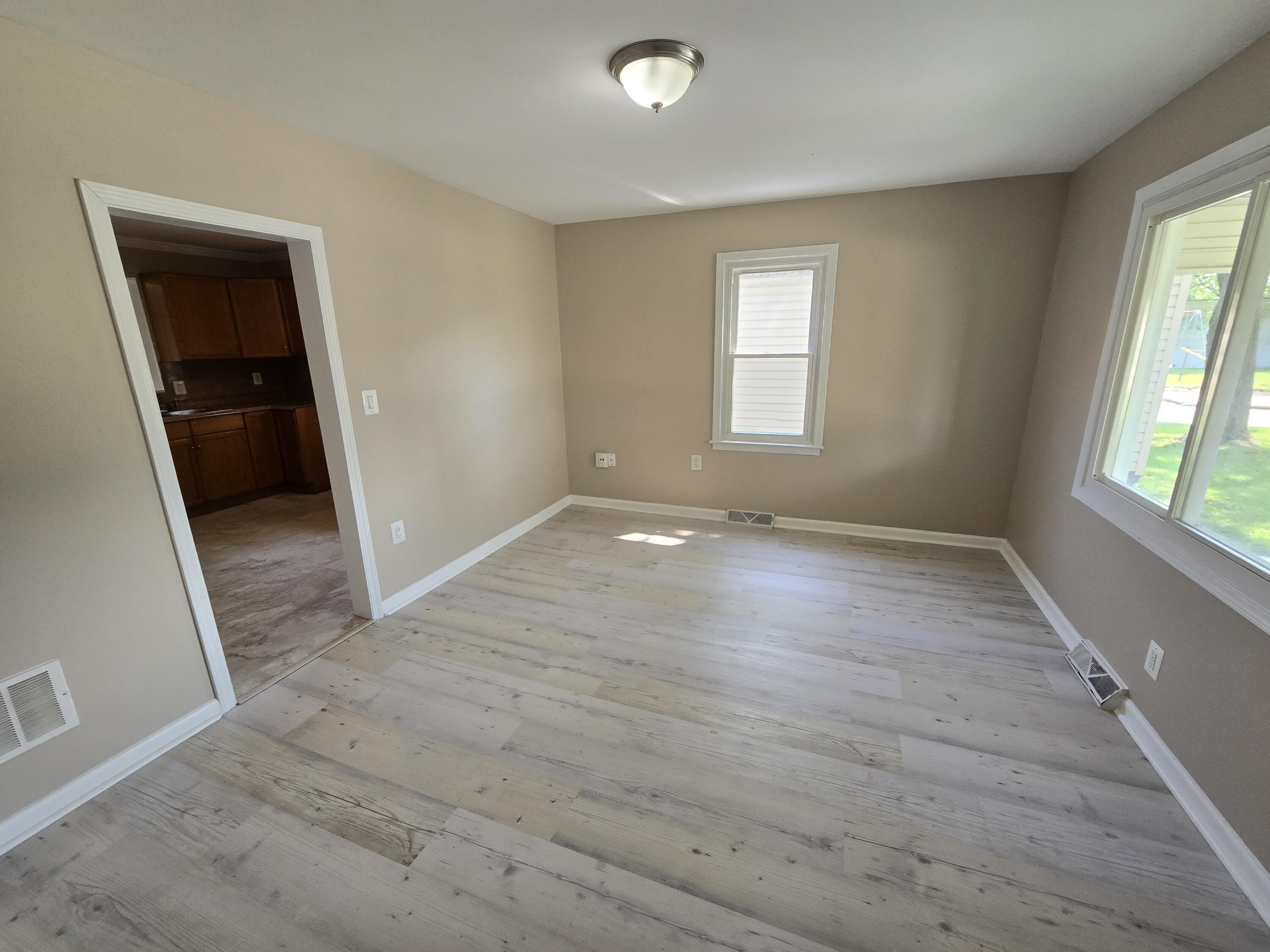 6085 Roosevelt Street Taylor, MI 48180 - Photo 6 of 34 20240516_150423