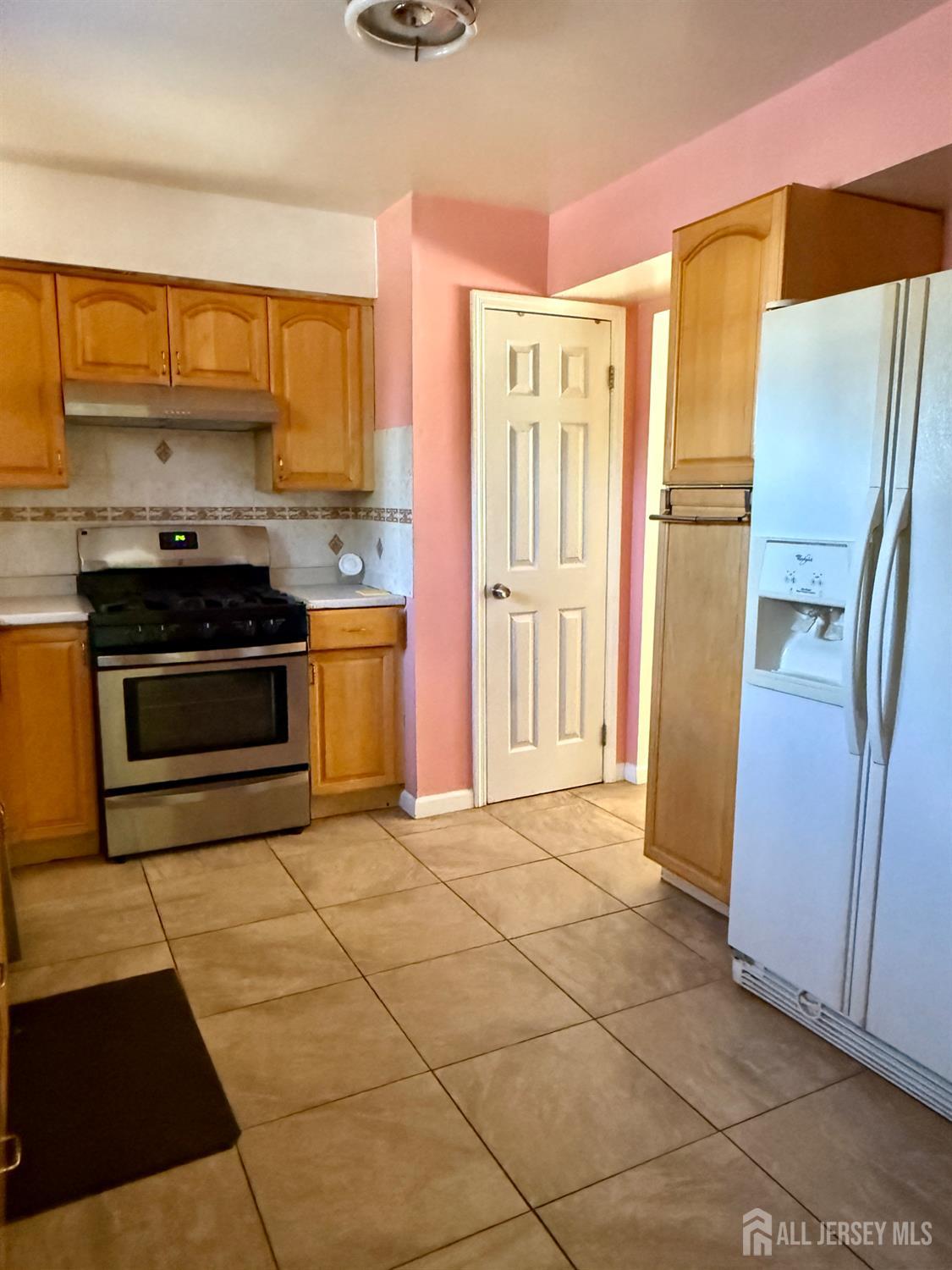 23 Redbud Road, Unit 23 Piscataway, NJ 08854 - Photo 1 of 1