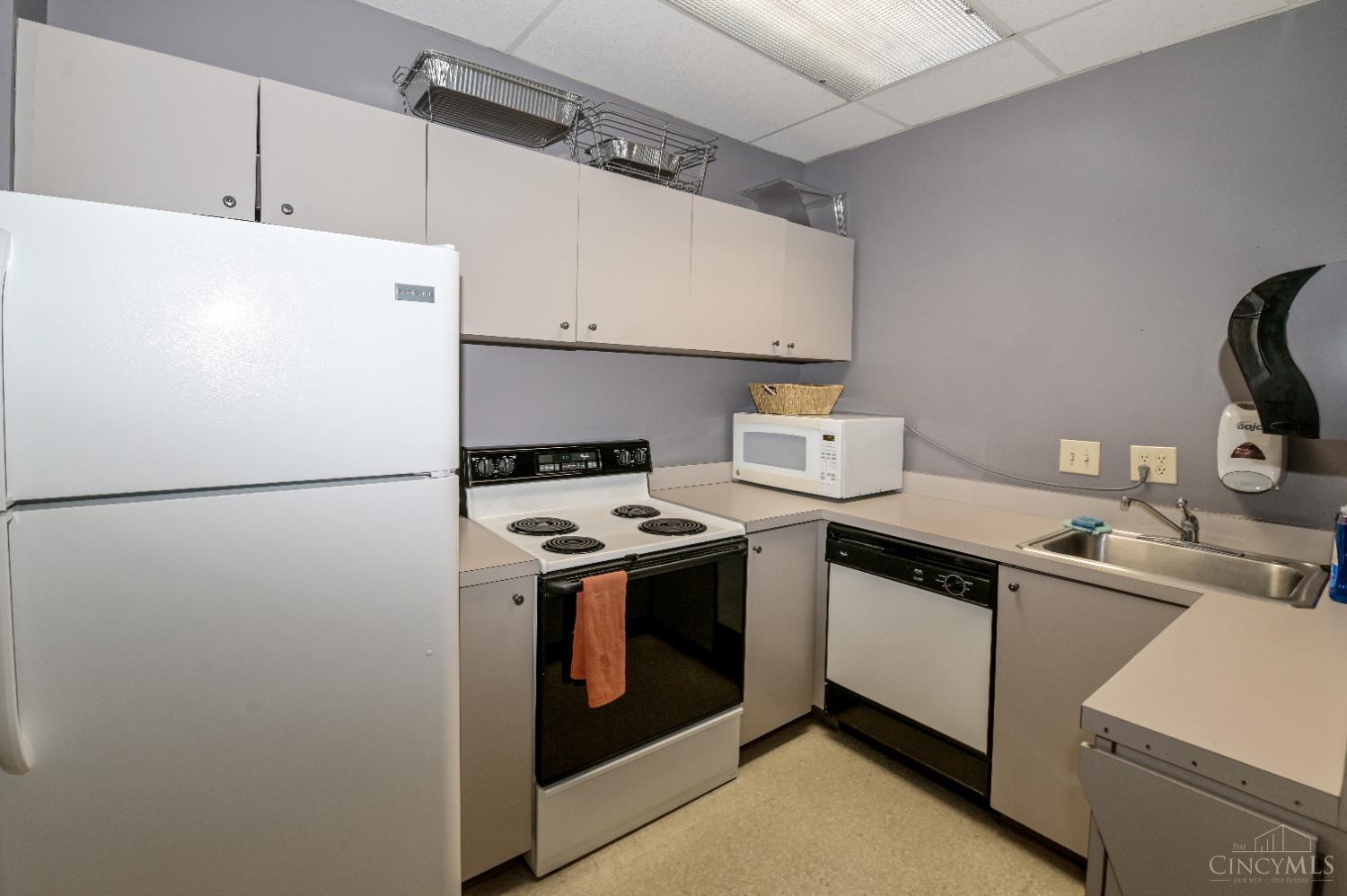 2324 Madison Road, Unit 1404 Cincinnati, OH 45208 - Photo 35 of 35