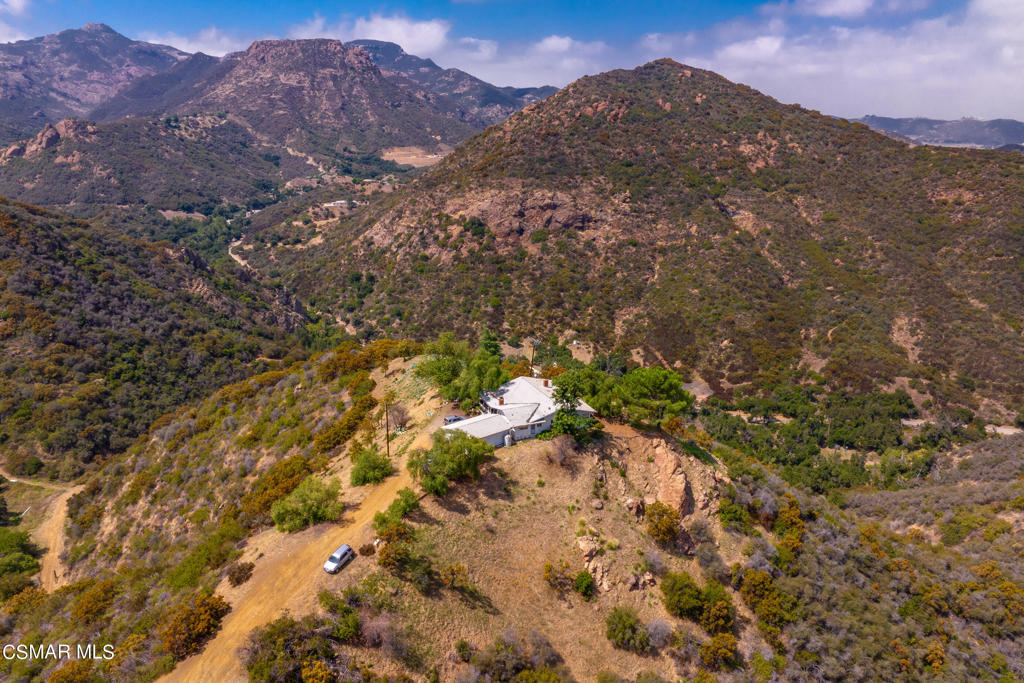 102 West Carlisle Road Thousand Oaks, CA 91361 - Photo 29 of 55