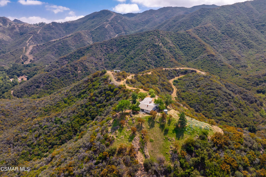 102 West Carlisle Road Thousand Oaks, CA 91361 - Photo 7 of 55
