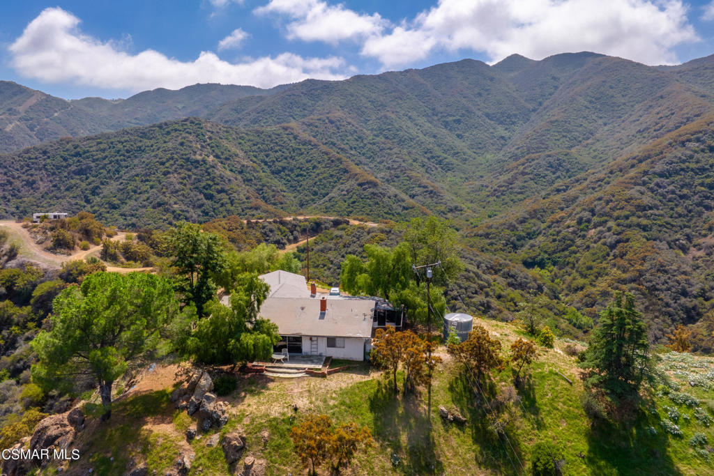 102 West Carlisle Road Thousand Oaks, CA 91361 - Photo 10 of 55