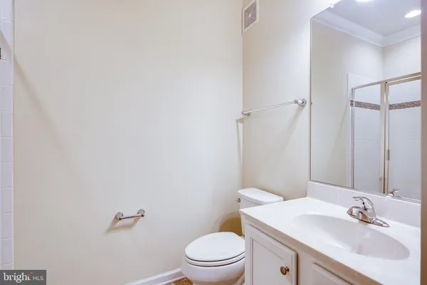 $2,850 | 833 Jarrett Lane, Glen Burnie, MD 21060