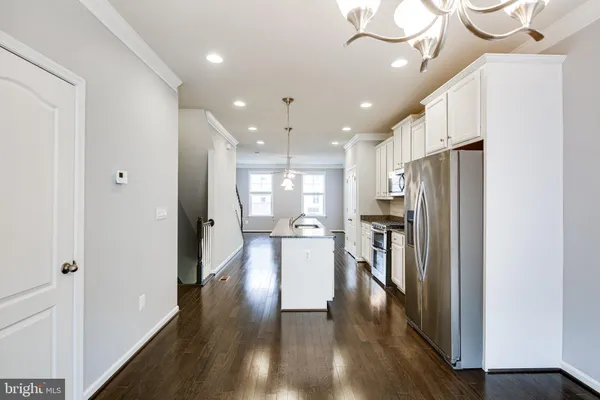 $2,850 | 833 Jarrett Lane, Glen Burnie, MD 21060