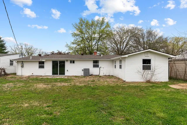 $89,900 | 208 St Christopher Drive, Cahokia, IL 62206