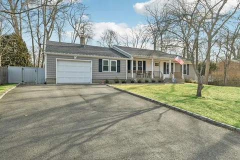 $689,000 | 65 Beachfern Road, Center Moriches, NY 11934