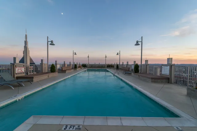 $2,200 | 415 Church Street, Unit 1204, Nashville, TN 37219