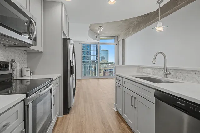 $2,200 | 415 Church Street, Unit 1204, Nashville, TN 37219