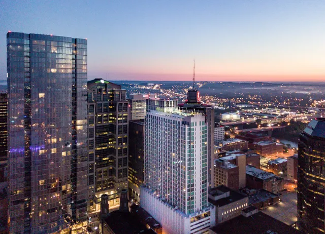 $2,200 | 415 Church Street, Unit 1204, Nashville, TN 37219