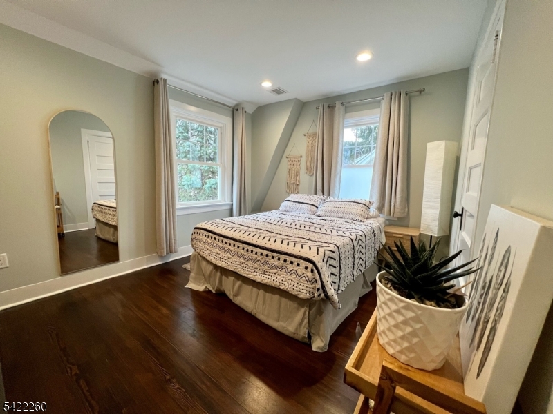 45 Brookfield Road Montclair, NJ 07043 - Photo 8 of 18