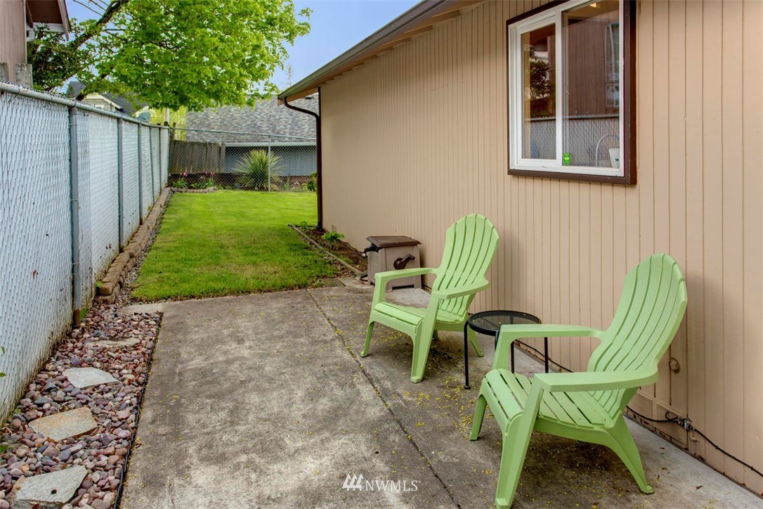 1013 North 33rd Street Renton, WA 98056 - Photo 19 of 23