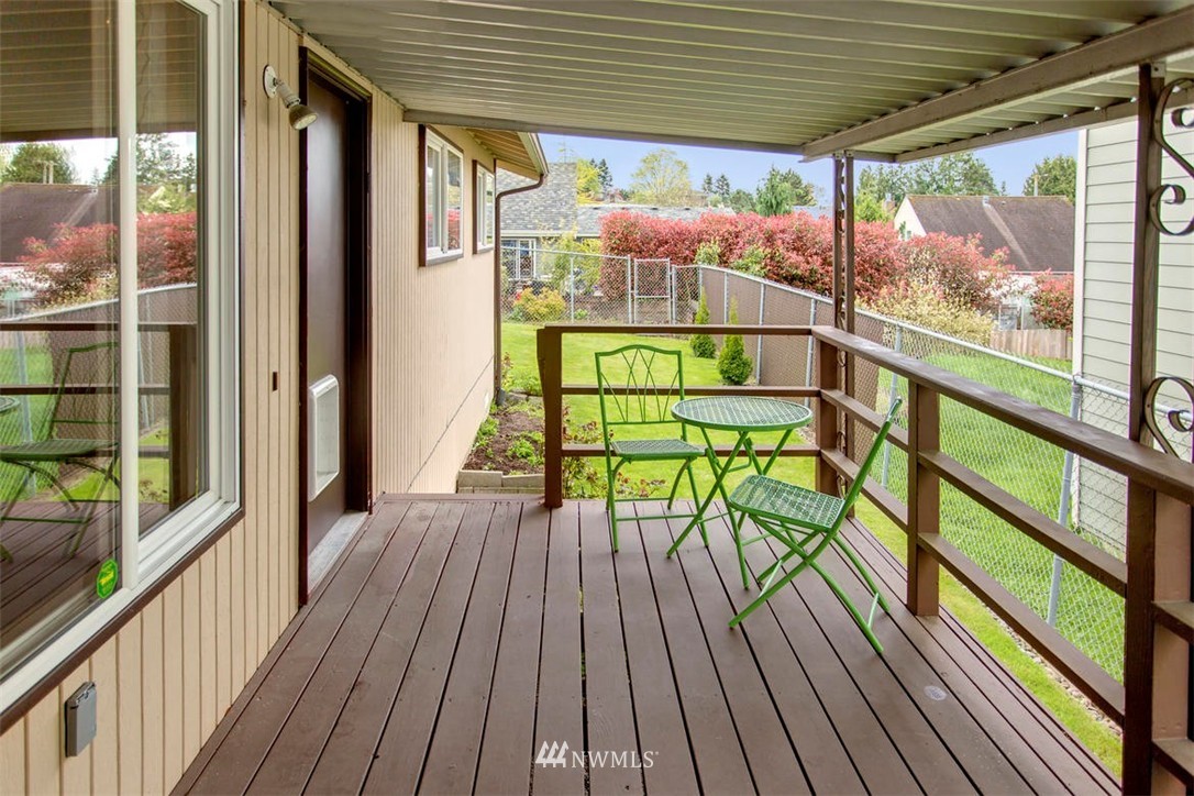 1013 North 33rd Street Renton, WA 98056 - Photo 20 of 23