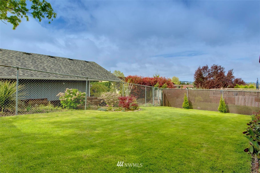 1013 North 33rd Street Renton, WA 98056 - Photo 21 of 23