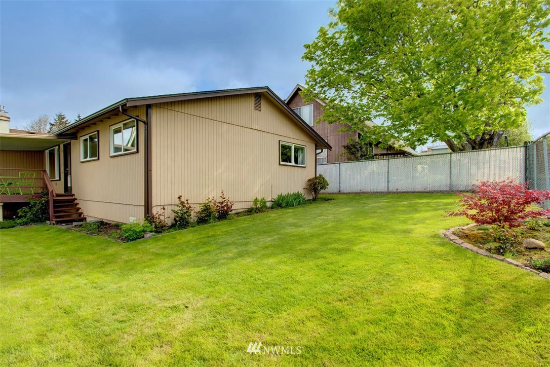 1013 North 33rd Street Renton, WA 98056 - Photo 22 of 23