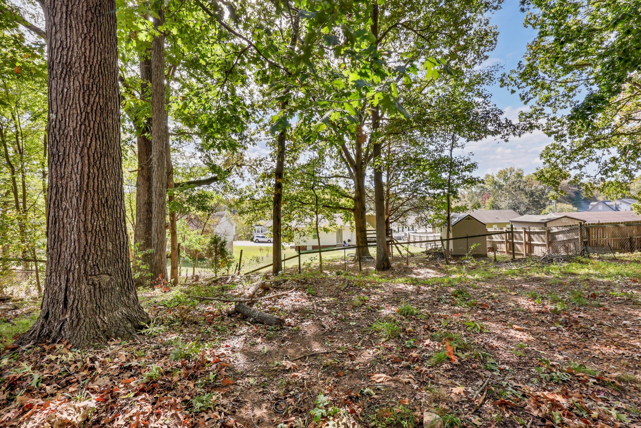 810 R S Bradley Boulevard Clarksville, TN 37042 - Photo 29 of 31