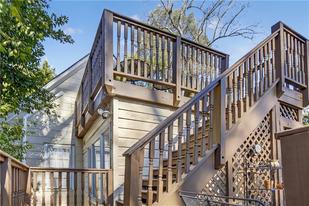613 Pelham Road Northeast Atlanta, GA 30324 - Photo 18 of 24 a view of entryway