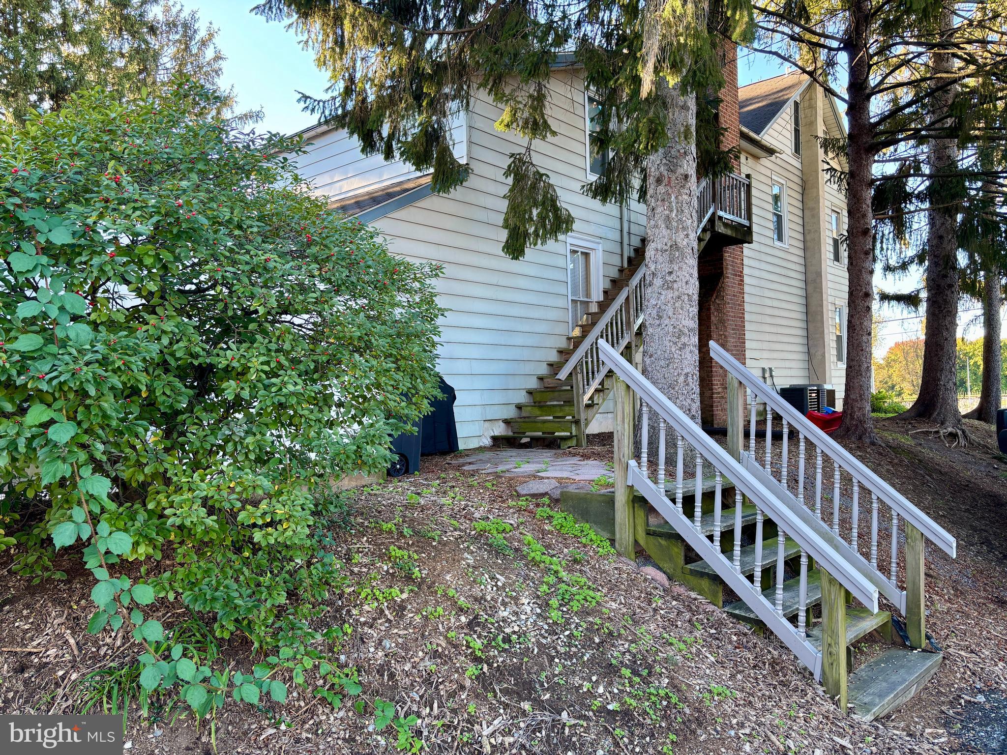 179 Charles Road Lancaster, PA 17603 - Photo 7 of 29