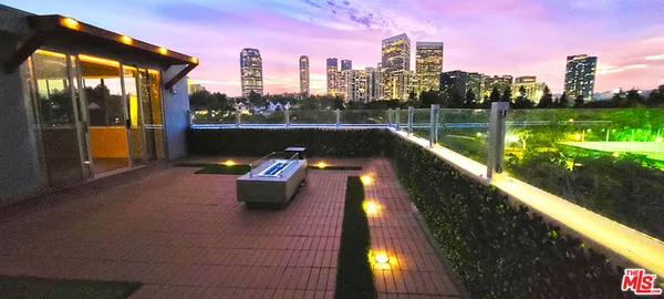 $8,495 | 468 South Roxbury Drive, Unit PH, Beverly Hills, CA 90212