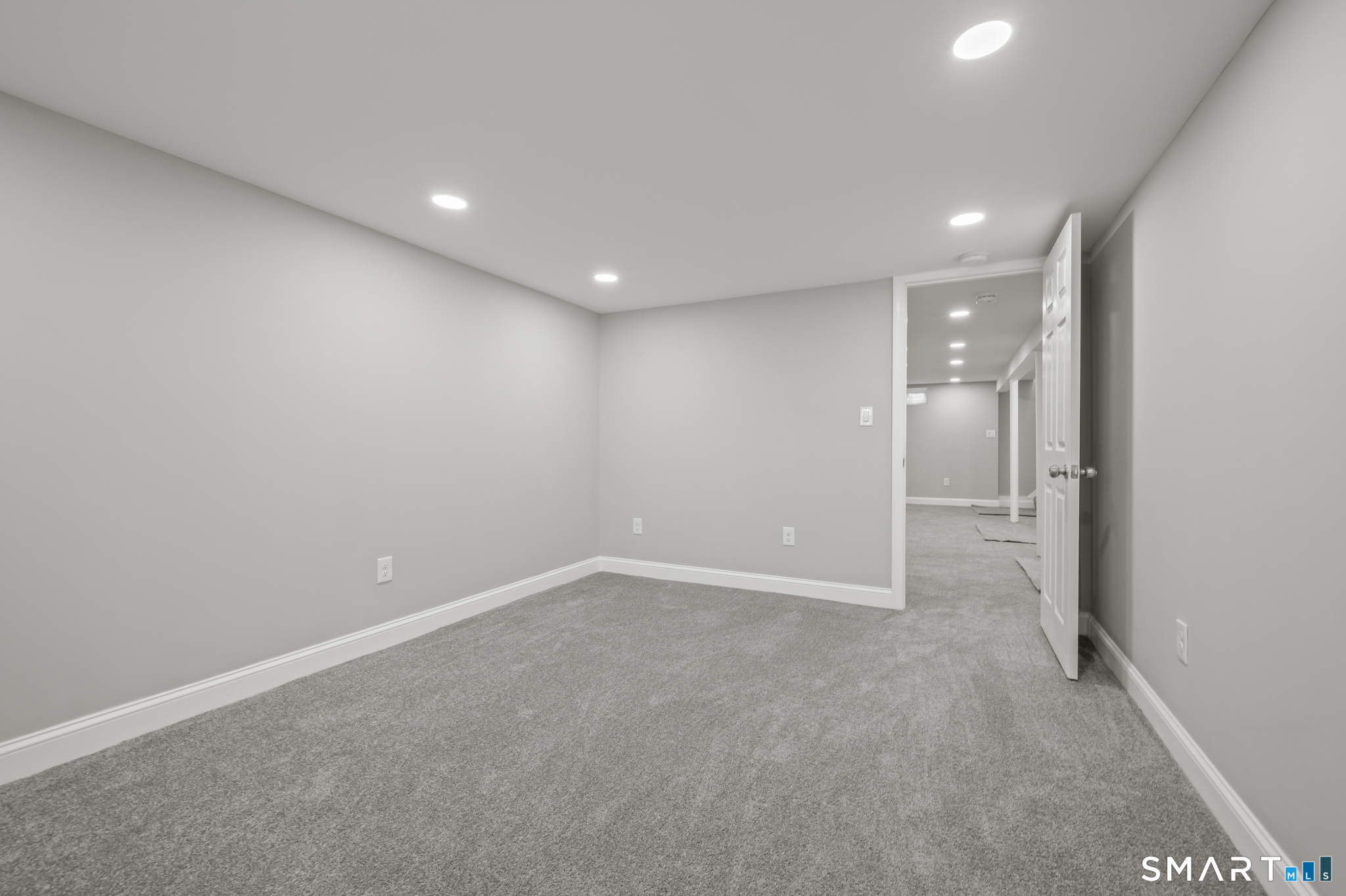 42 Keene Place Farmington, CT 06085 - Photo 31 of 37