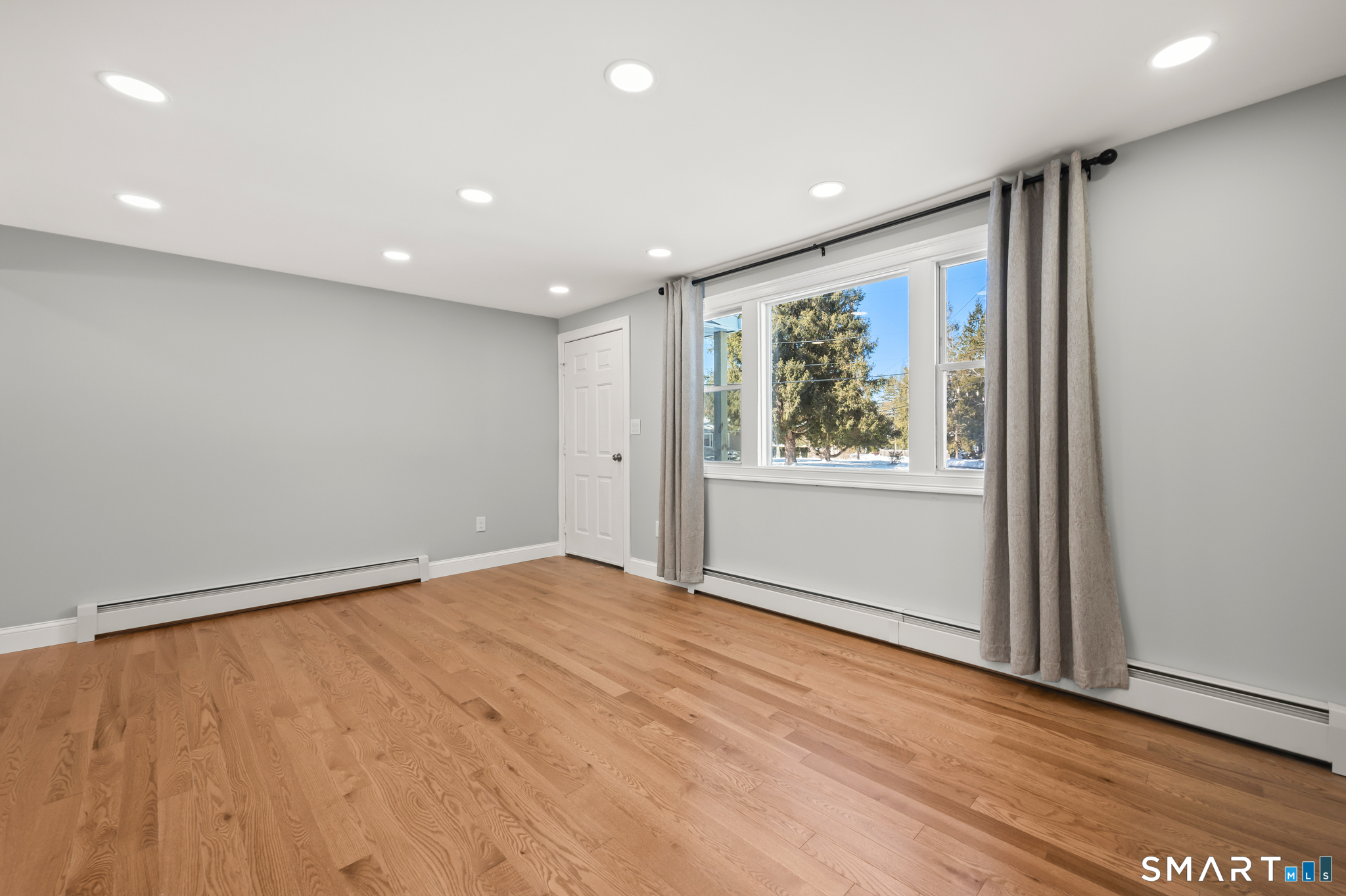 42 Keene Place Farmington, CT 06085 - Photo 5 of 37