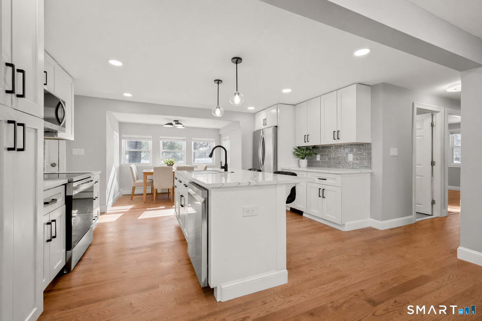 42 Keene Place Farmington, CT 06085 - Photo 10 of 37