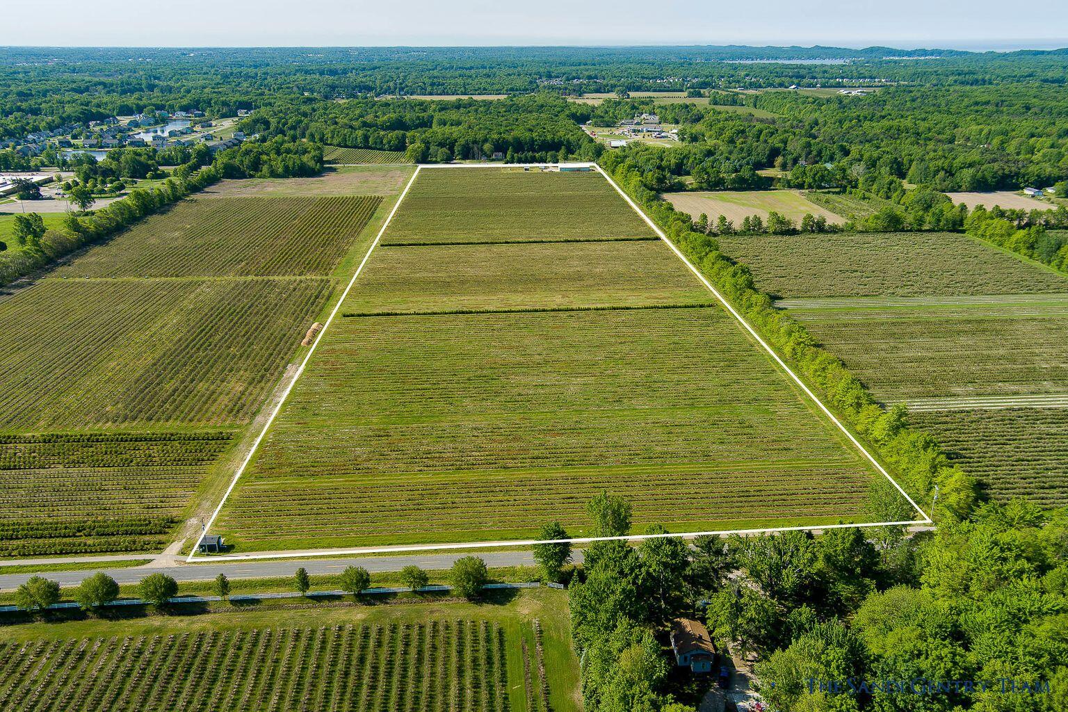 15379 Riley Street Holland, MI 49424 - Photo 13 of 20 20210602135628333879000000-o