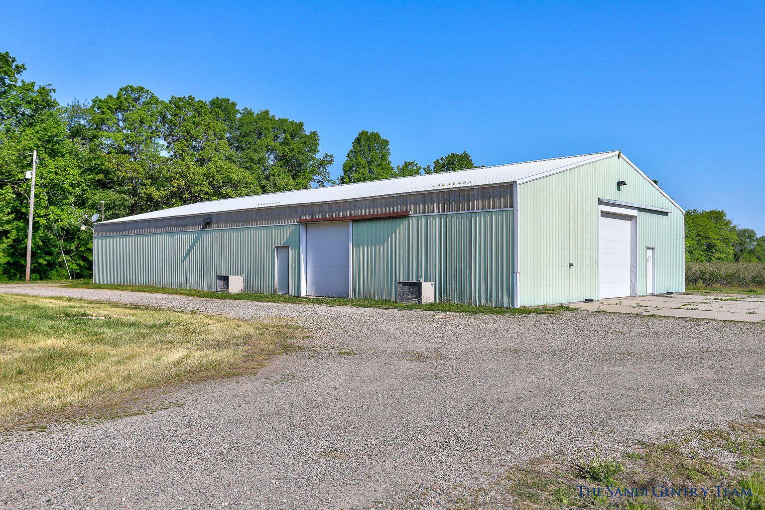 15379 Riley Street Holland, MI 49424 - Photo 2 of 20 20210602135609574069000000-o