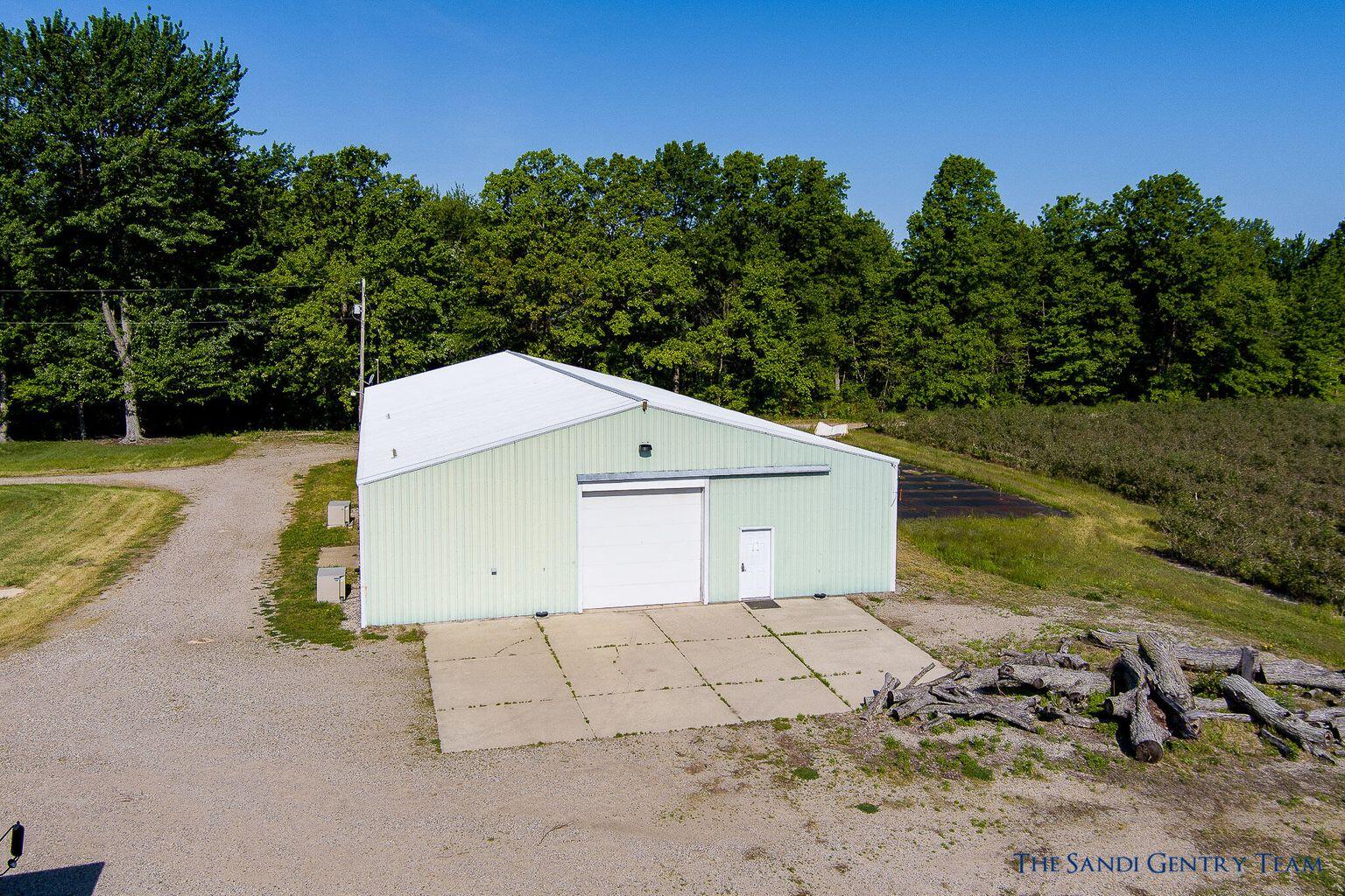 15379 Riley Street Holland, MI 49424 - Photo 7 of 20 20210602135617802819000000-o