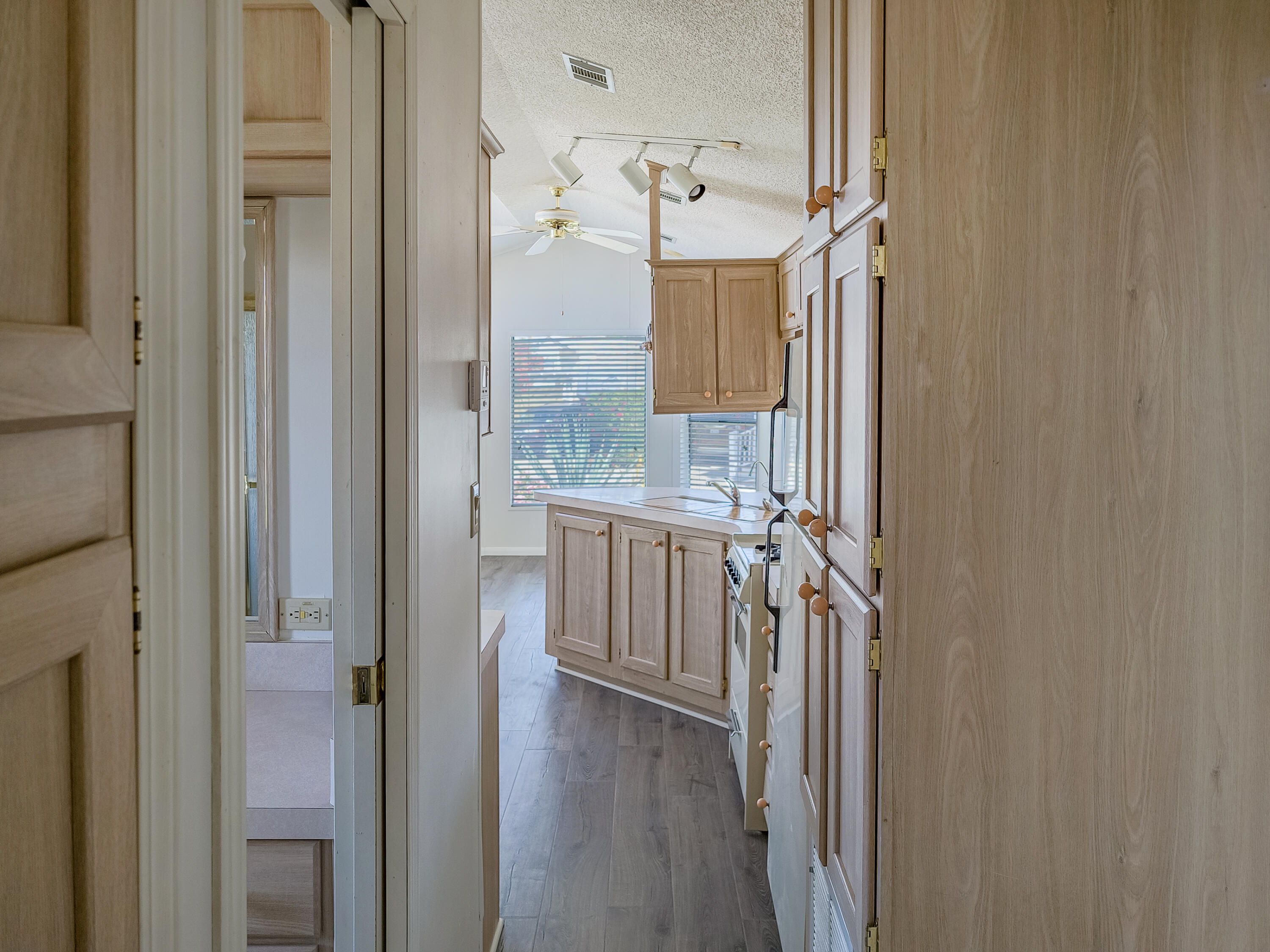 70200 Dillon Road, Unit 1 Desert Hot Springs, CA 92241 - Photo 15 of 23 15