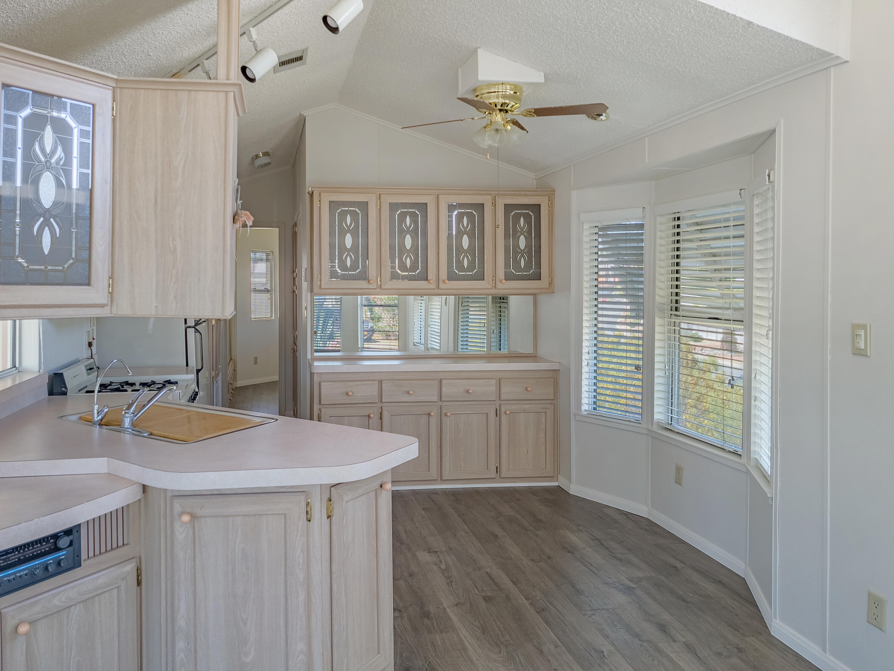70200 Dillon Road, Unit 1 Desert Hot Springs, CA 92241 - Photo 17 of 23 17