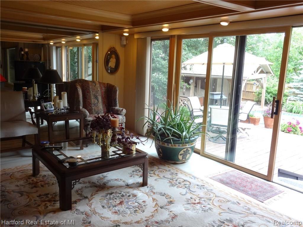 26142 Steele Road Farmington, MI 48331 - Photo 10 of 28 DSC02981.JPG