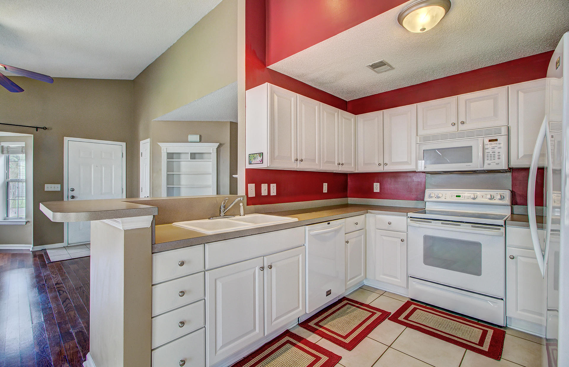 124 2 Pond Loop Ladson, SC 29456 - Photo 13 of 31 Kitchen