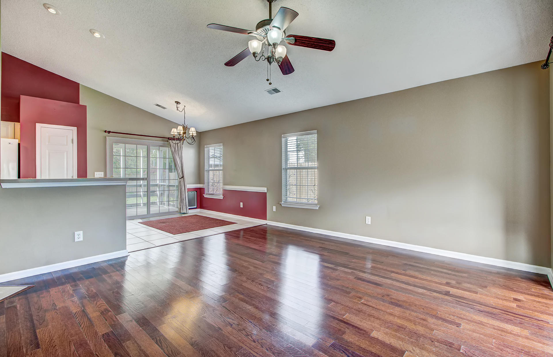 124 2 Pond Loop Ladson, SC 29456 - Photo 8 of 31 Family and Breakfast