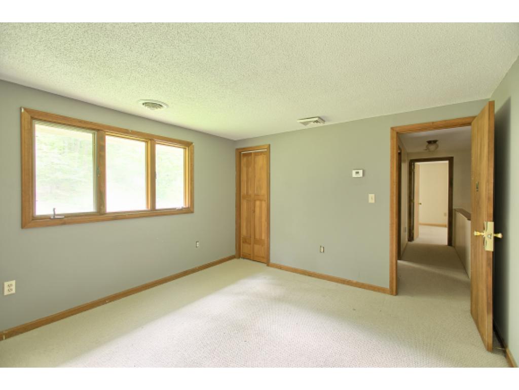 11 Hayden Road Pelham, NH 03076 - Photo 13 of 19