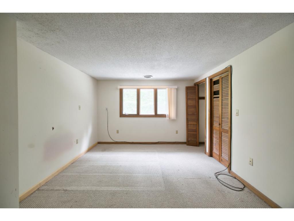 11 Hayden Road Pelham, NH 03076 - Photo 14 of 19