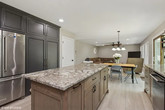 $439,000 | 36497 North Hawthorne Lane, Ingleside, IL 60041