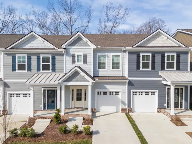 $479,500 | 1061 Sweetleaf Drive, Franklin, TN 37064