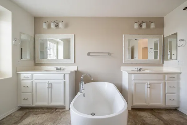 $2,295 | 1055 South Reber Avenue, Gilbert, AZ 85296