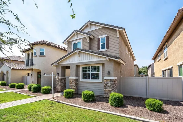 $2,295 | 1055 South Reber Avenue, Gilbert, AZ 85296