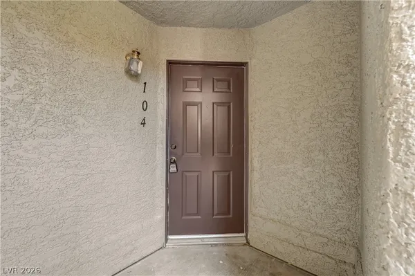 $1,495 | 5018 South Rainbow Boulevard, Unit 104, Las Vegas, NV 89118